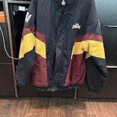 Giacca, come riportato da Van der Valk Hotel Veenendaal utilizzando iLost