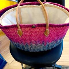 Cistella de mercat Rose et bleu, segons ha informat IKEA Nantes mitjançant iLost