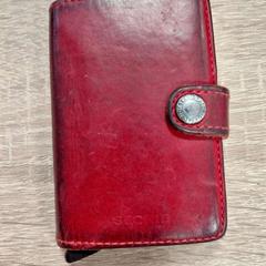 Titular da tarxeta Lagesse, segundo informou EBS OV Poeldijk usando iLost