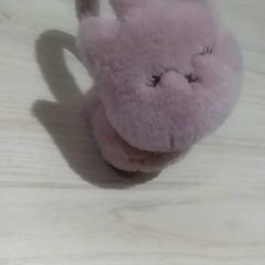 Calentador de orellas Kat, segundo informou IKEA Kållered usando iLost