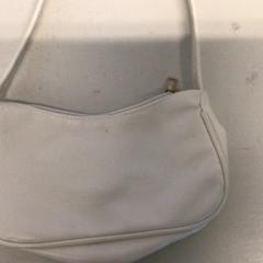 Tasje, a été signalé par Gemeente Arnhem utilisant iLost