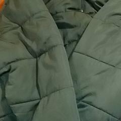 Jas Zwart, ha sido reportado por Café Leentje con iLost