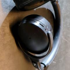Headphones - Sennheiser, as reported by Universiteit Gent - Faculteitsbibliotheek LW using iLost