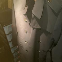 Kabát black, ako bolo nahlásené Club Nyx/Exit Café pomocou iLost