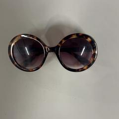 Shades, amint azt Silver Sands Beach az iLost segítségével jelentette.