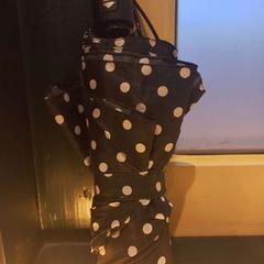 傘 がiLostで Arriva Limburg Zuid によって報告されました