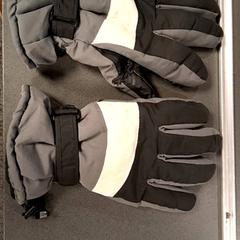 Handschuhe Zwart, gemeldet von Breng Nijmegen über iLost