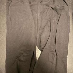 スポーツパンツ sweat がiLostで Ramada by Wyndham Amsterdam Airport Schiphol によって報告されました