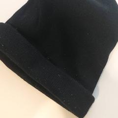 Kleidung - Muts Zwart, gemeldet von Regio West-Vlaanderen über iLost