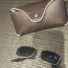 サングラス がiLostで Van der Valk Hotel Amsterdam-Amstel によって報告されました