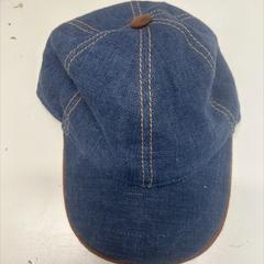 Casquette denim, as reported by Avonturenpark Hellendoorn using iLost