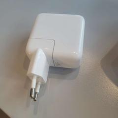 Adaptér Apple, ako bolo nahlásené Padualaan 101 pomocou iLost
