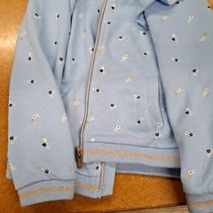 Jakke, som rapportert av IKEA Grenoble ved bruk av iLost