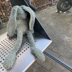 Groen knuffelkonijn, som rapporterats till iLost