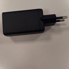 Adaptér, ako bolo nahlásené Vrije Universiteit Amsterdam pomocou iLost