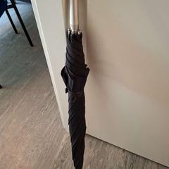 Paraplu zwart, zoals gemeld door Regio Antwerpen - Brussel met iLost