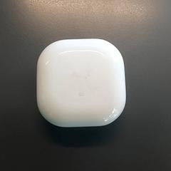 電子製品 - Draadloze oortjes wit がiLostで Centraal magazijn によって報告されました