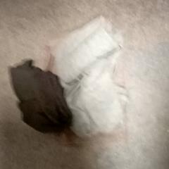 Vestiti, come riportato da Mövenpick Hotel Amsterdam City Centre utilizzando iLost