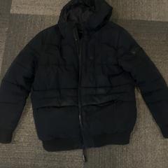 Jas Donker blauw, zoals gemeld door Jaarbeurs met iLost