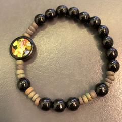 Polsera, segons ha informat Eindhoven Airport mitjançant iLost