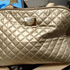 Poltsa, gisa salatu by Centraal magazijn iLost erabiliz