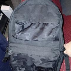 Zwarte school tas がiLostに報告されました