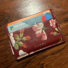 rode gucci portomonnee / wallet, come riportato a iLost