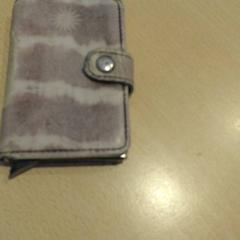 カード所有者 Janssen がiLostで Walibi Holland によって報告されました