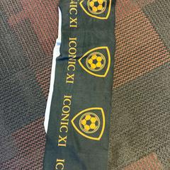 Sciarpa, come riportato da Amsterdam ID Aparthotel utilizzando iLost