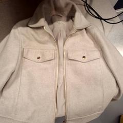 Jas, zoals gemeld door IKEA Paris - Italie Deux met iLost