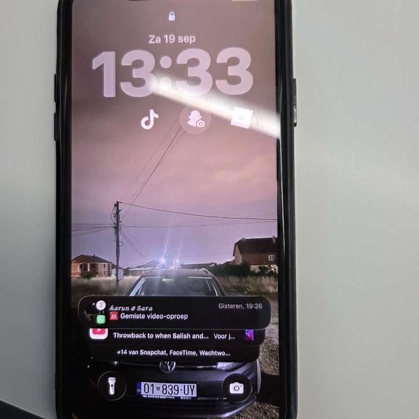 Gsm Apple zwart, in zwart hoesje