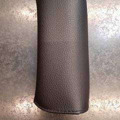 Zonnebril in etui がiLostで Rotterdam The Hague Airport によって報告されました