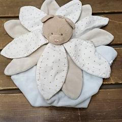 Peluche pulseira, como reportado por IKEA Rennes - Pacé utilizando o iLost