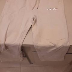 Broek Beige, zoals gemeld door Van der Valk Hotel Schiphol met iLost