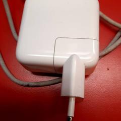 İLost kullanarak UvA REC tarafından bildirildiği gibi Laptop oplader