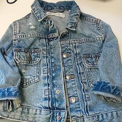 Kleding Jas, jak nahlášeno Regio Limburg - Leuven pomocí iLost