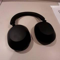 Auriculares Blauw Sony, ha sido reportado por Van der Valk Hotel Schiphol con iLost