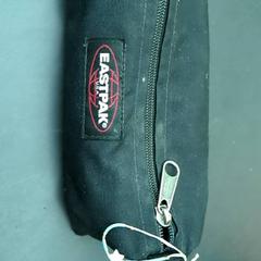 Case Eastpak - zwart, as reported by Universiteit Gent - Faculteitsbibliotheek LW using iLost