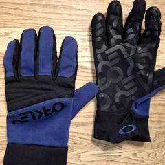 Handskar, rapporterat av Qbuzz DMG med iLost