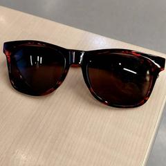 Sonnenbrille, gemeldet von IKEA Toulouse über iLost