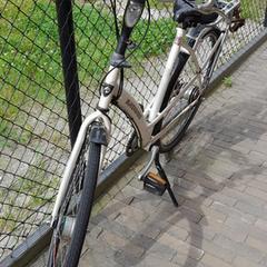 Damesfiets batavus wit, ha sido reportado a iLost