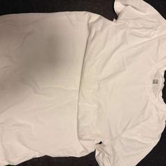 Skjorta, rapporterat av Ramada by Wyndham Amsterdam Airport Schiphol med iLost