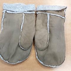 Ruházat Handschoen, amint azt Regio Limburg - Leuven az iLost segítségével jelentette.