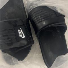 Papucs, amint azt Silver Sands Beach az iLost segítségével jelentette.