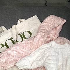 Táska & Ruházat, amint azt IKEA Hasselt az iLost segítségével jelentette.