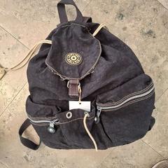 Gym bag zwart Kipling, som rapportert av Regio West-Vlaanderen ved bruk av iLost