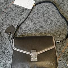 Handtas, som rapportert av Connexxion Amstelland-Meerlanden Schiphol Zuid ved bruk av iLost