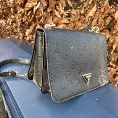 Handtas, as reported to iLost