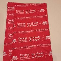 Shawl Paars, a été signalé par Van der Valk Hotel Schiphol utilisant iLost