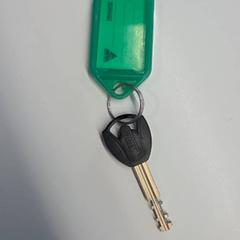 Bizikletaren giltza ABYS met groen label, gisa salatu by Stad Hasselt iLost erabiliz